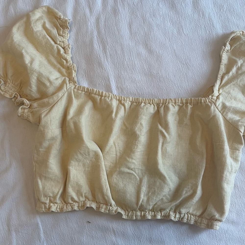 Abercrombie crop